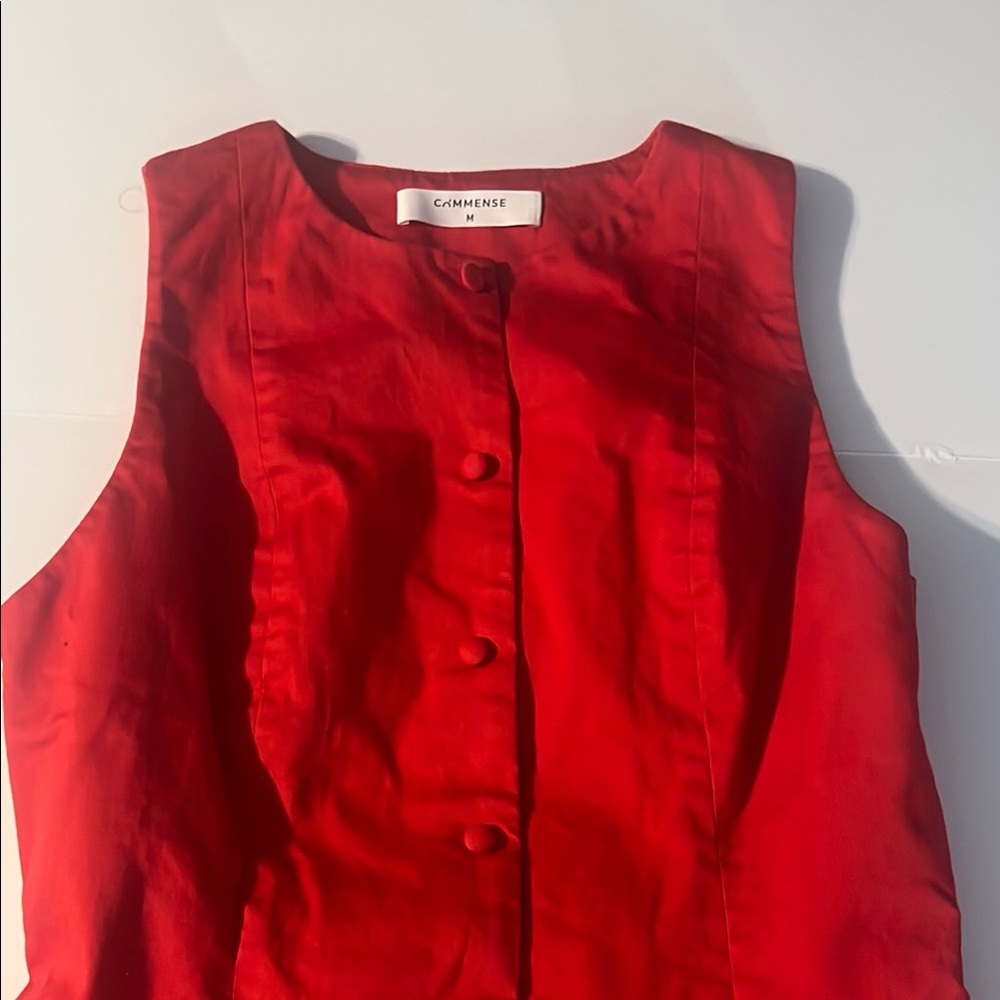 Carmen Marc Valvo Vibrant Red Buttoned Blouse